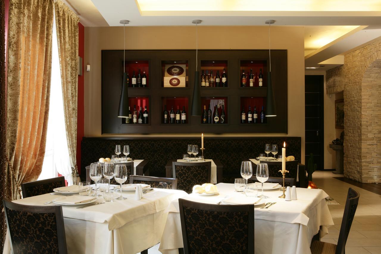 Albergo Ristorante Marcheno Buitenkant foto